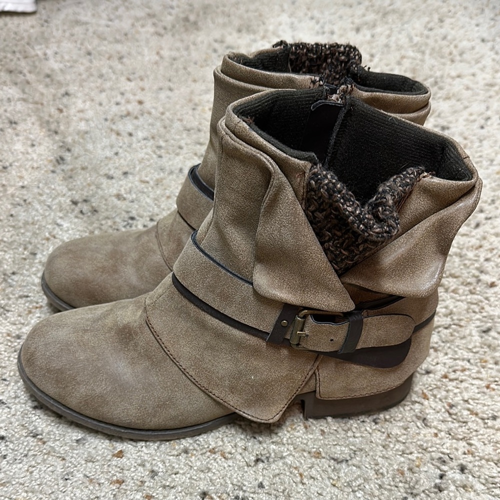 Jellypop Tan Ankle Booties with Cuffed Design